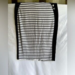 White House Black Market Pencil Skirt